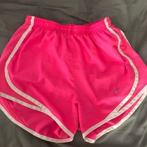 NIKE RUNNING SHORTS